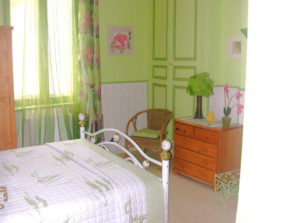 Chambres D'Hotes Les Pensees Douces Auxerre Zimmer foto